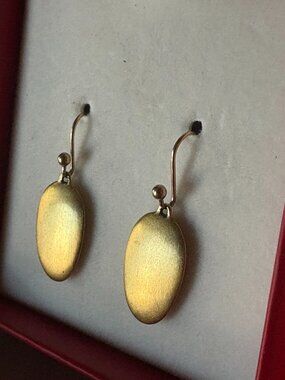 Ted Muehling gold chip earrings